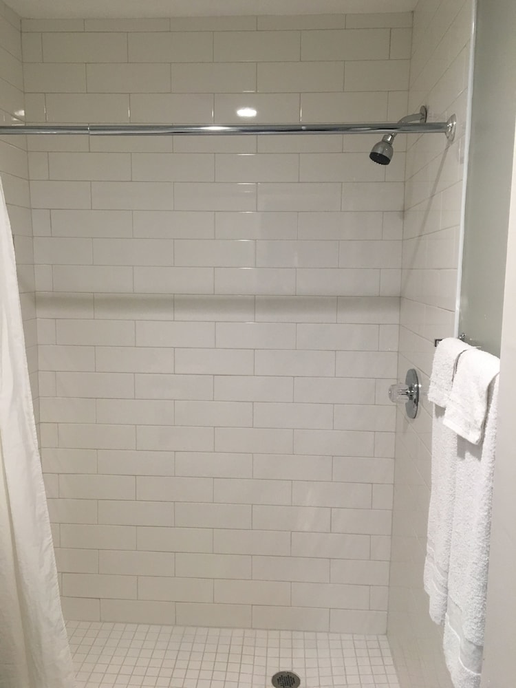 Century Inn - photo 18