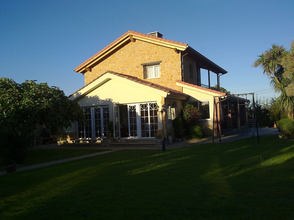 hotel casa los Abetos — hotel in Villaviciosa