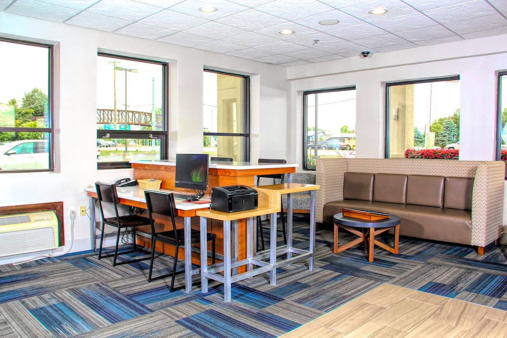 Holiday Inn Express Rochester Greece by IHG - photo 2