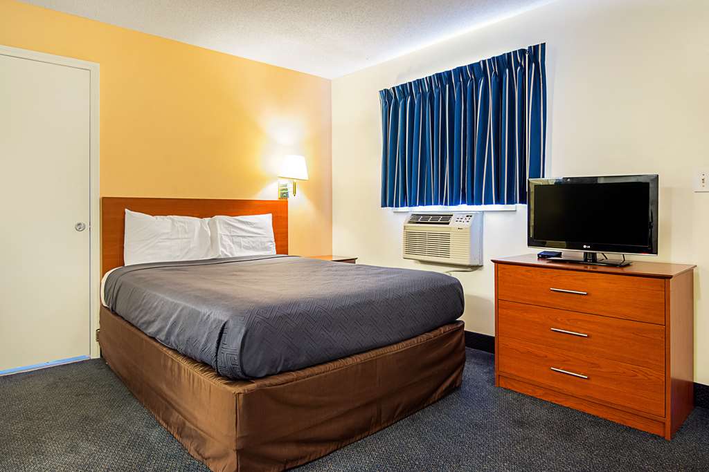 Motel 6 Fayetteville NC Fort Liberty Area - photo 9