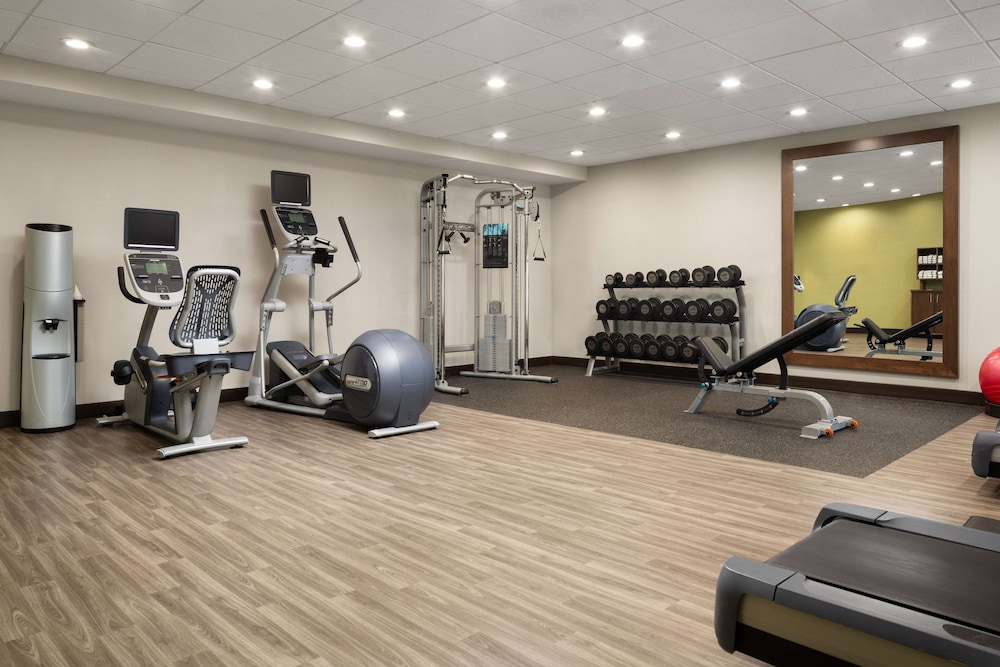 Hampton Inn Fairfax City - photo 36