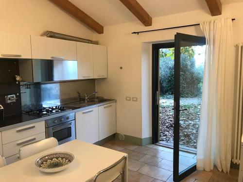 La casina - carbon neutral hotel in Acquaviva