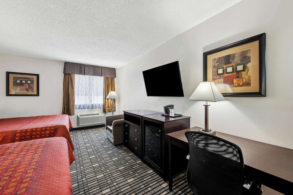 SureStay Plus Hotel by Best Western Lubbock Medical Center - photo 25