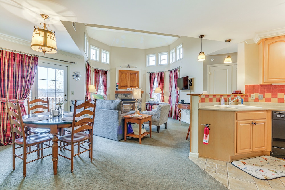 Spacious Condo w View 1 Mi to Mtn Creek Resort - photo 10