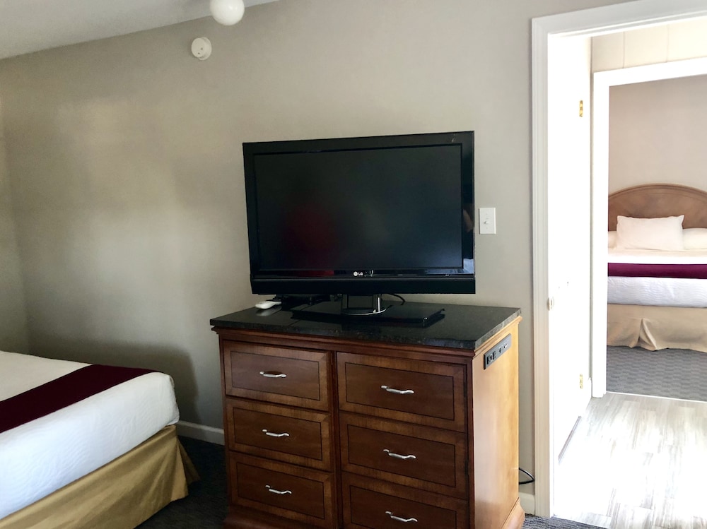 Inn on the Hill - photo 21