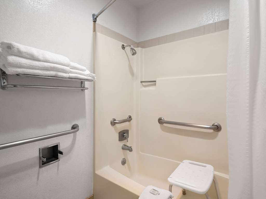 Super 8 by Wyndham Dunnigan - photo 28