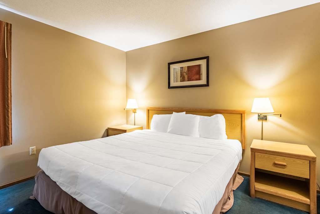 Americas Best Value Inn & Suites St. Marys - photo 9