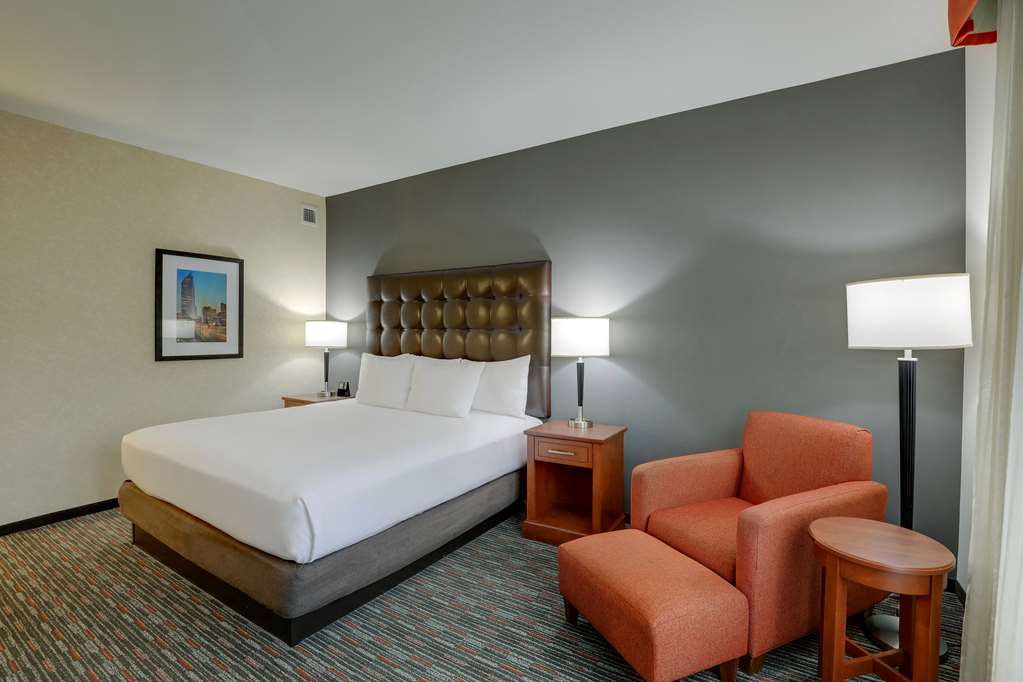Drury Inn & Suites Charlotte Arrowood - photo 30