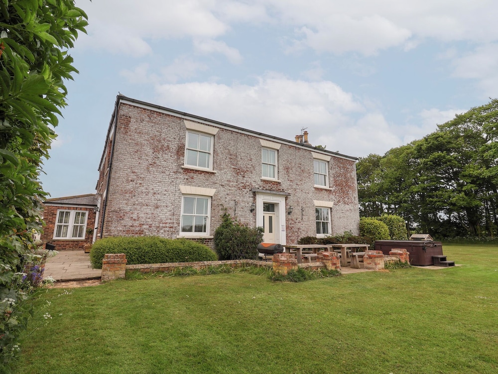 The Grange - carbon neutral hotel in Flamborough
