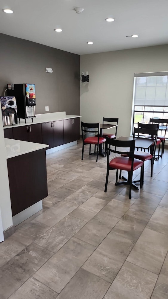 Red Roof Inn Houston Willowbrook - photo 32