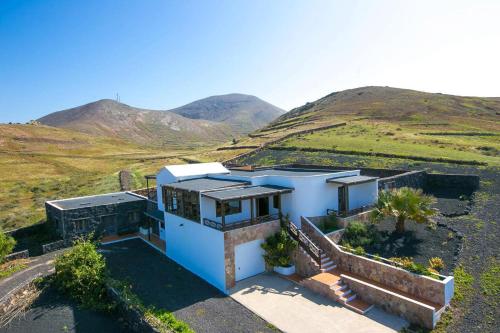 Casa Acequia — 4-Star Luxury Hotel in Tinajo, Spain