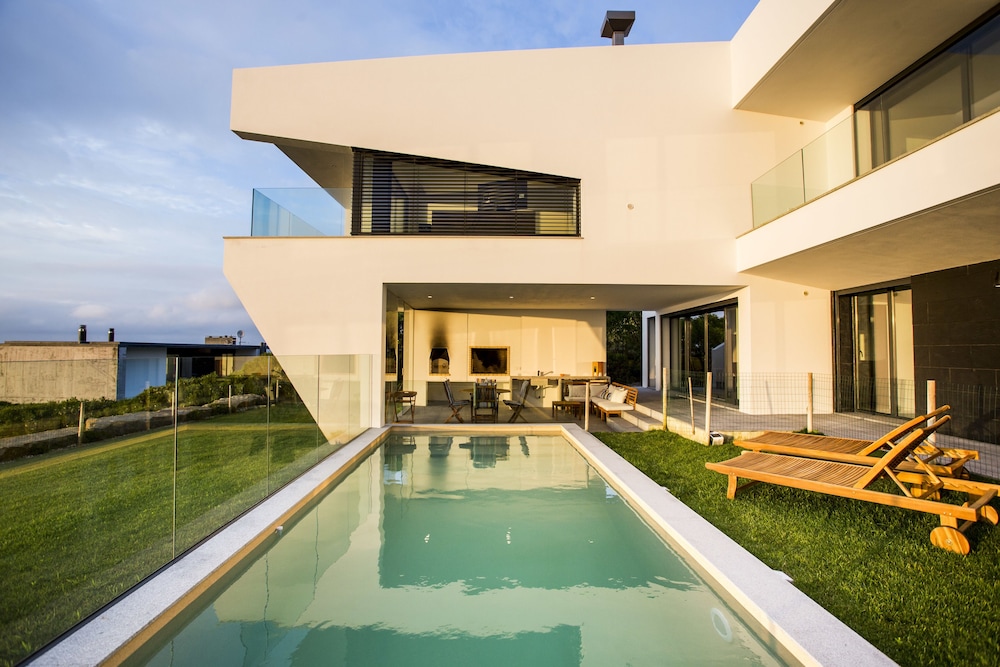 ByggaTurismo — 4-Star Luxury Hotel in Nazare, Portugal