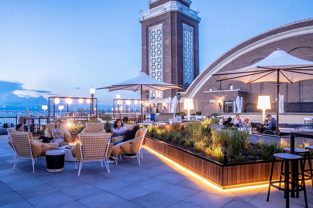 Sable at Navy Pier Chicago Curio Collection by Hilton - photo 52