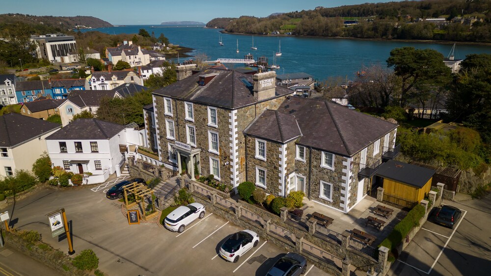 Victoria Hotel Menai Bridge by Chef and Brewer Collection — hotel in Menai Bridge