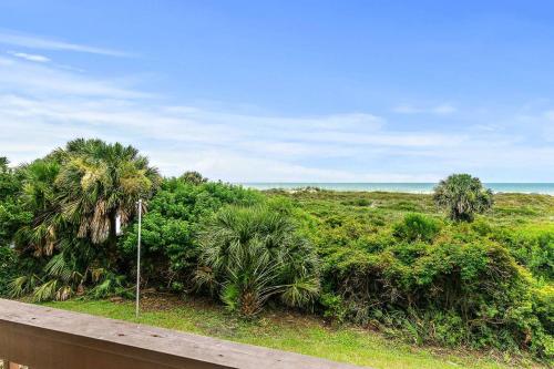 Unit 8216 Ocean & Racquet Resort — hotel in Saint Augustine Beach