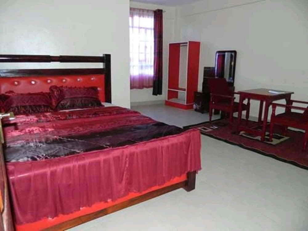 JMB Highway Motel — Kerugoya — photo 4