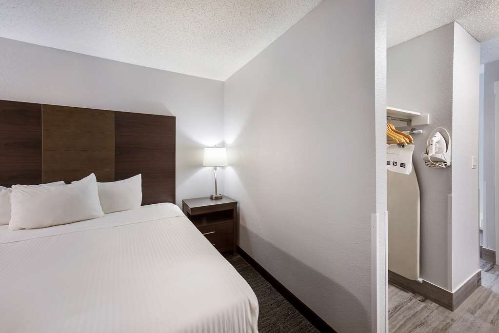 Red Lion Inn & Suites Grants Pass - photo 14