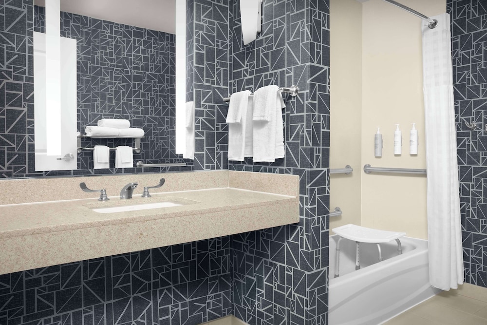 Homewood Suites by Hilton Dallas Downtown TX - photo 33