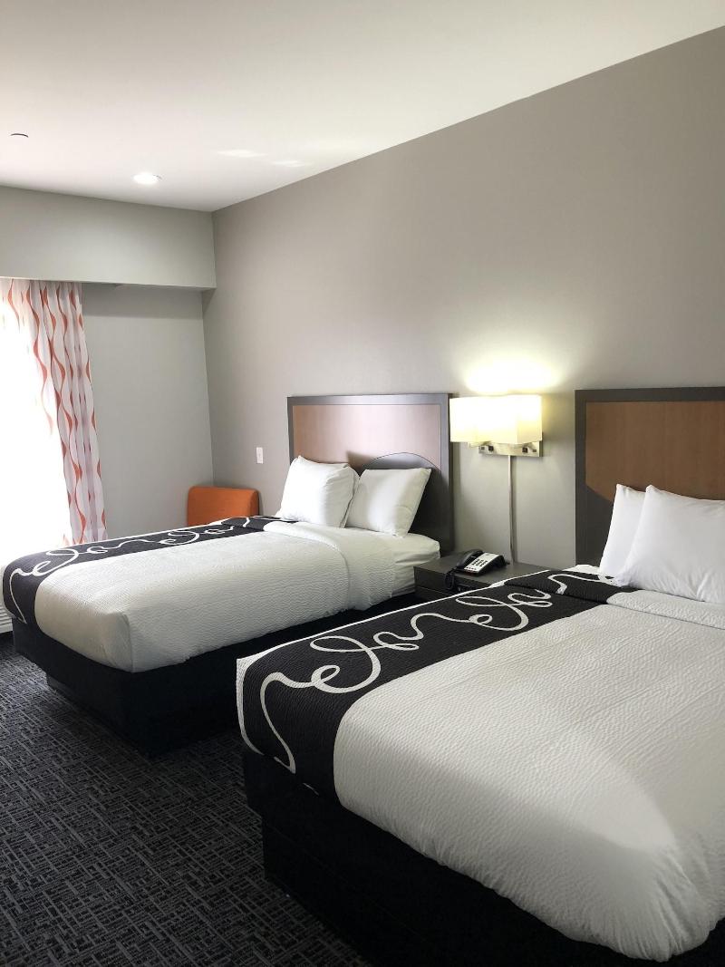 Hotel Glenpool - carbon neutral hotel in Jenks