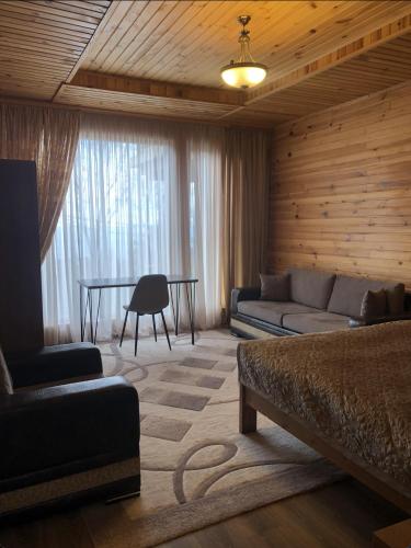 Chalet Ochos Qokhi