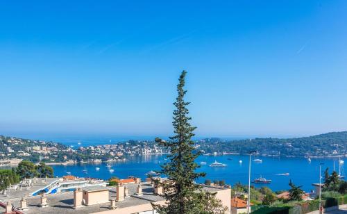 Le Mont Alban Ap4360 By Riviera Holiday Homes — 4-Star Luxury Hotel in Villefranche-Sur-Mer, France