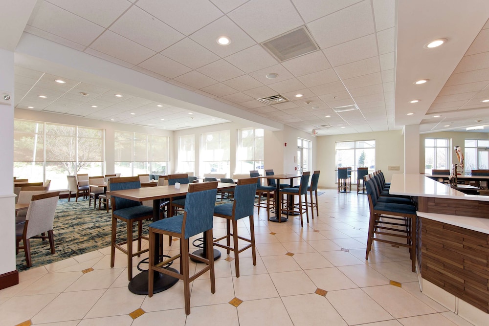 Hilton Garden Inn Winchester - photo 43