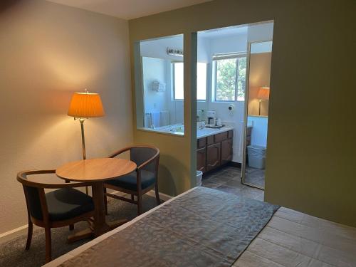 Murphey's Motel LLC - photo 26