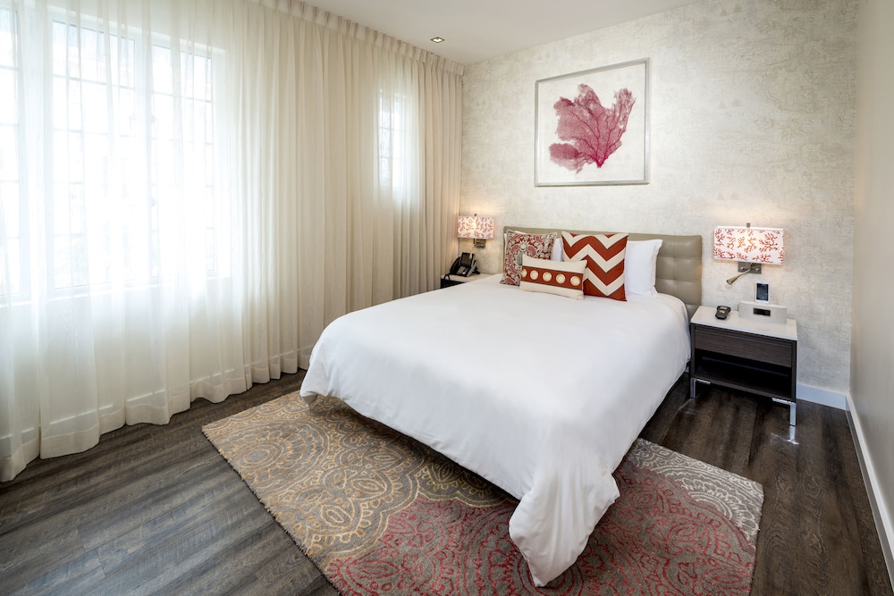 The Marlin Hotel - photo 29