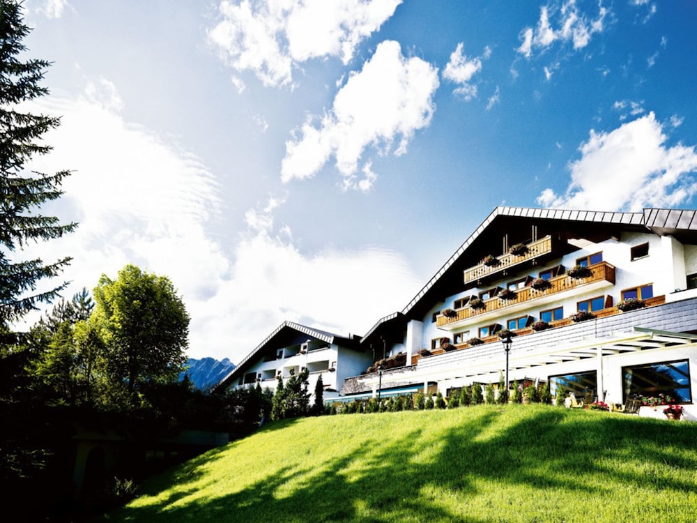 Bergresort Seefeld — 4-Star Luxury Hotel in Seefeld In Tirol, Austria