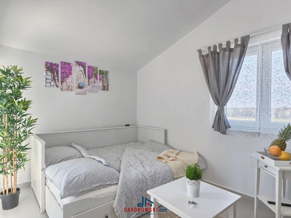 met Wellness Studio D — Pula — photo 3