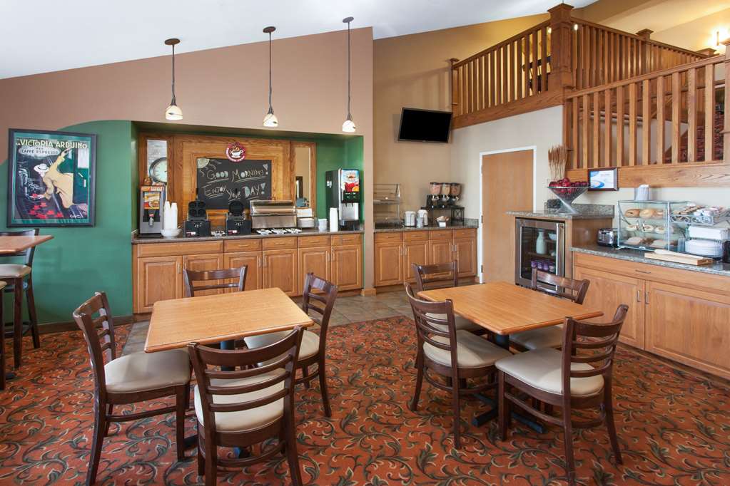 AmericInn by Wyndham Greenville - photo 21