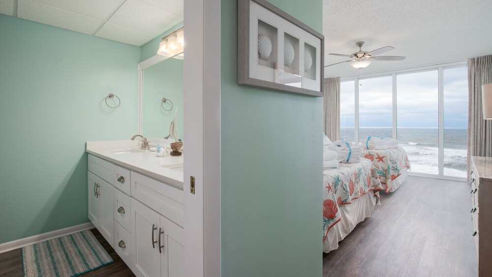 Long Beach 4 1007E 556192 by RedAwning - photo 55