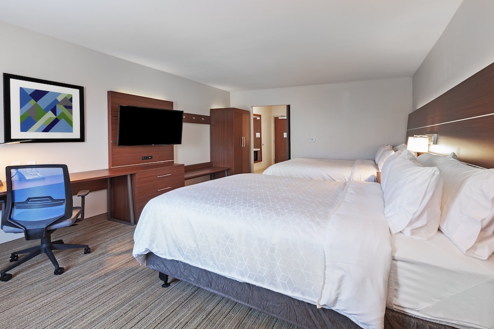 Holiday Inn Express & Suites Tulsa Northeast Owasso by IHG - photo 12