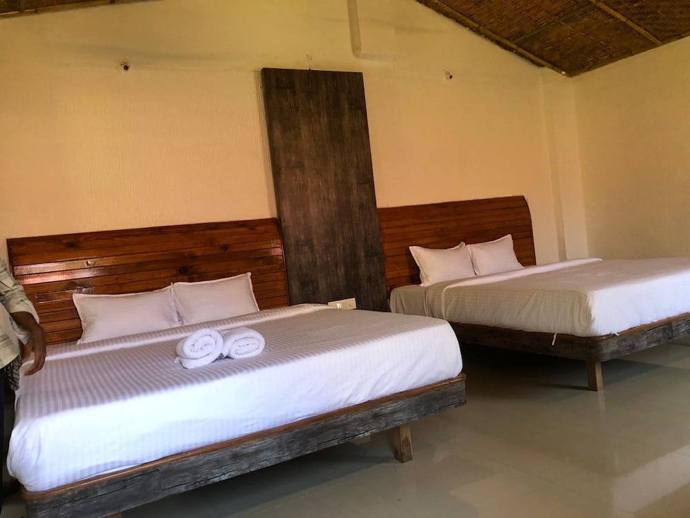 The Paradise Retreat — hotel in Akola