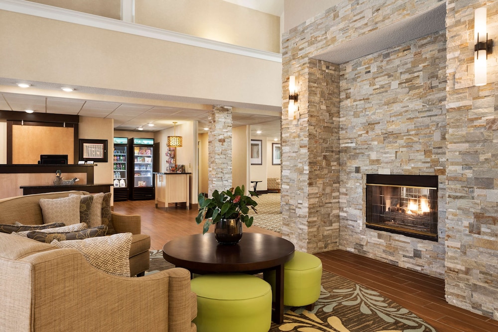 Homewood Suites Toledo Maumee - photo 22