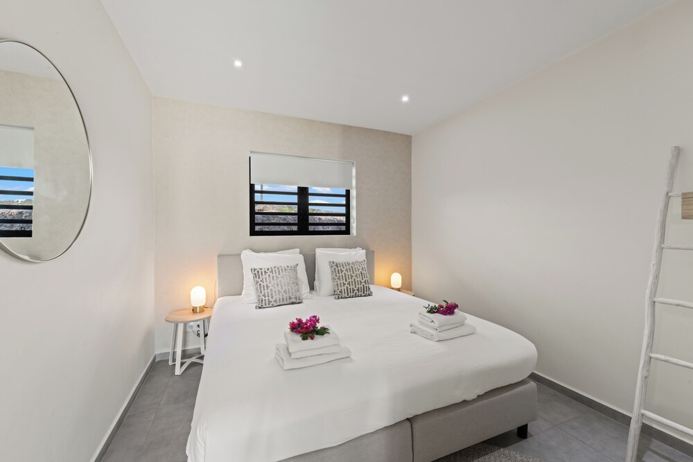 Apartment Serena at Mambo Beach Curacao — 4-Star Luxury Hotel in Willemstad, CURAÇAO