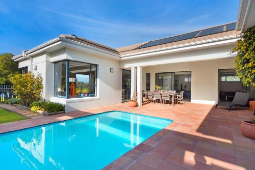 Villa on 15th Waters Edge Cape Town — 4-Star Luxury Hotel in Cape Town, South Africa