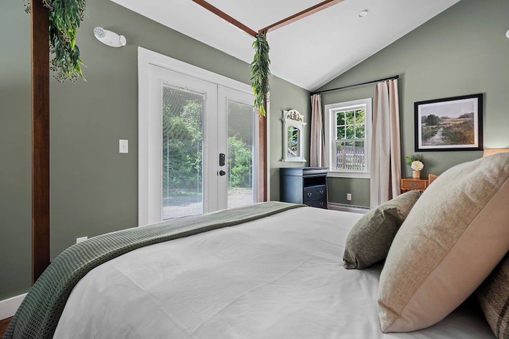 The Aurora Inn & Cottages - photo 93
