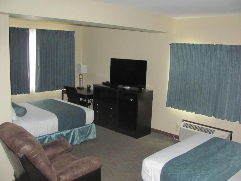 Cobblestone Inn and Suites Fort Dodge - photo 7