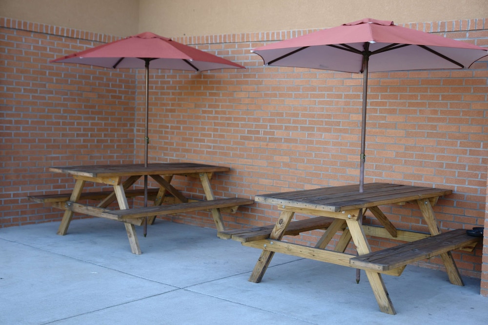 Hampton Inn Gallipolis - photo 48