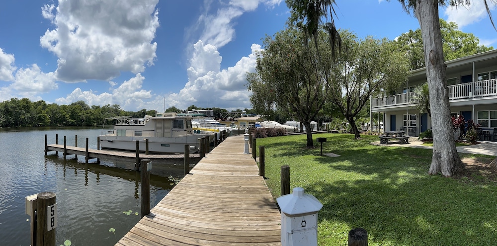 Hontoon Landing Resort & Marina - photo 67