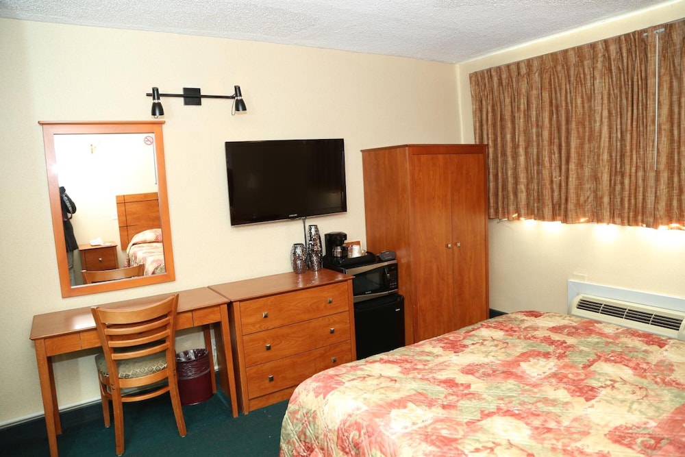 Jfk Inn - photo 17