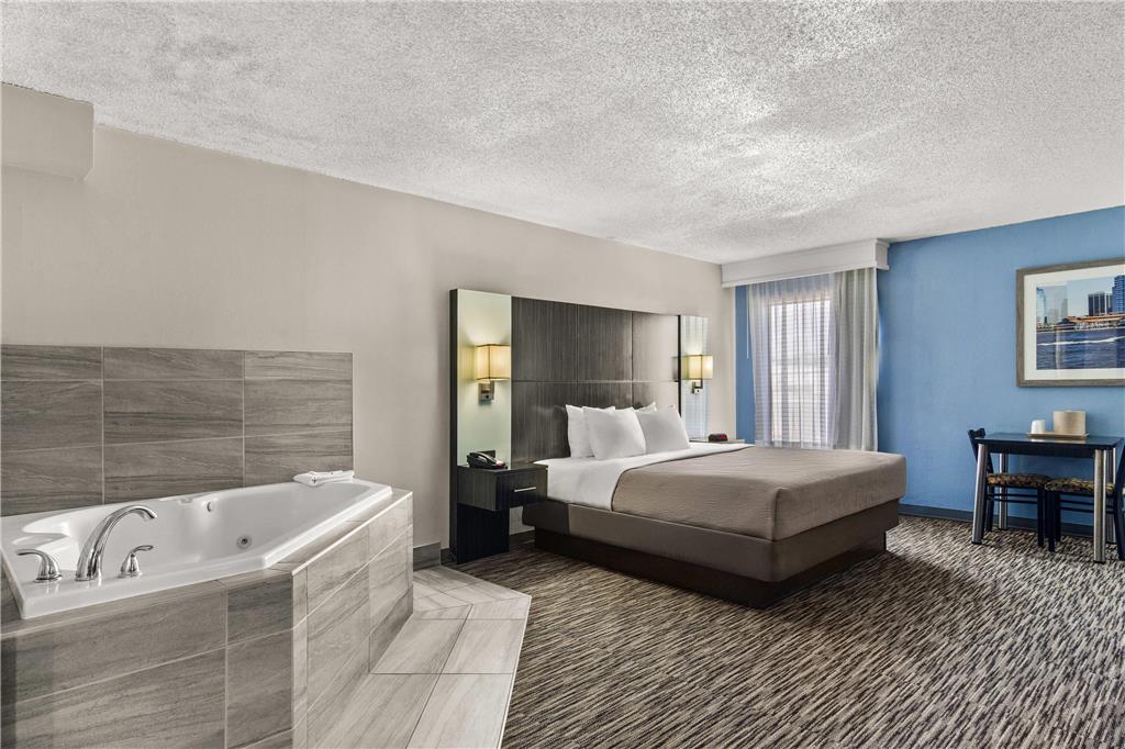 Quality Inn Jacksonville Orange Park near Naval Air Station - photo 34