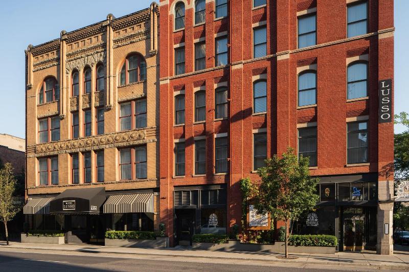 The Louie A Davenport Hotel Autograph Collection - photo 2