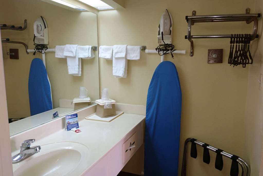 Travelodge by Wyndham Knoxville East - photo 19