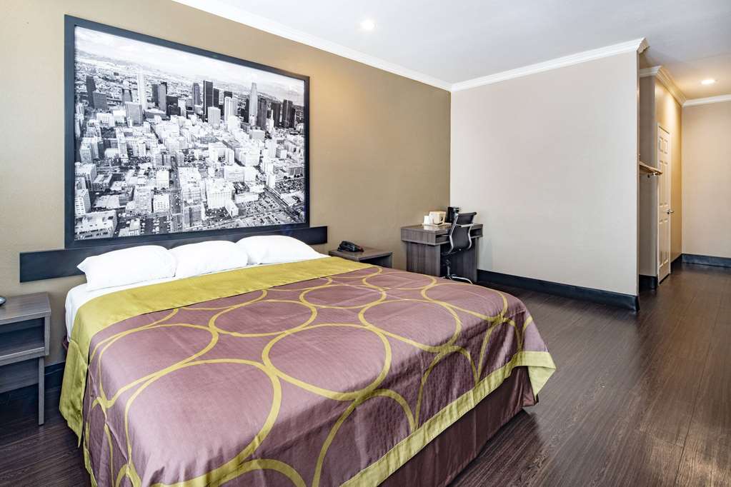 Super 8 by Wyndham North Hollywood - photo 17