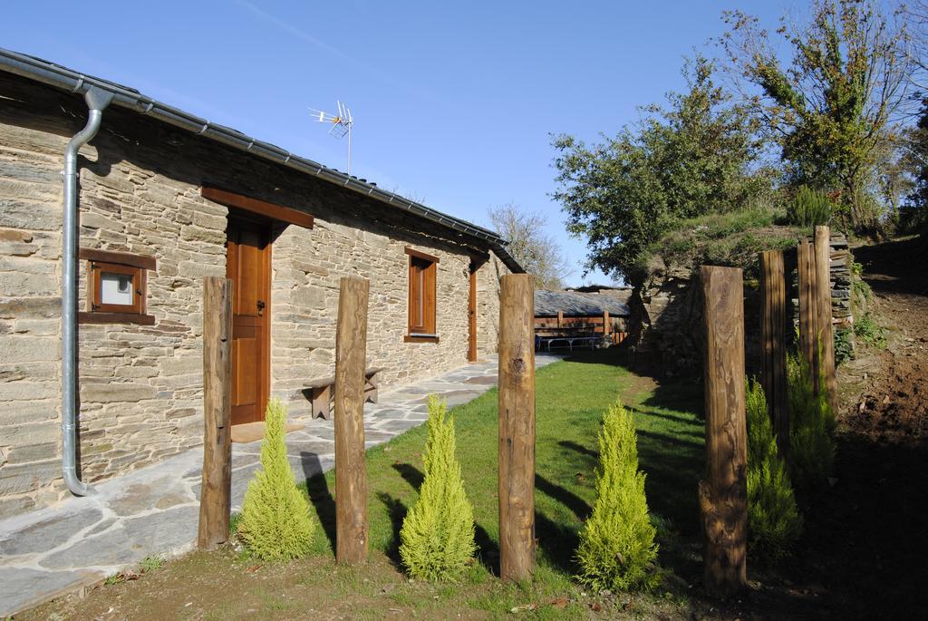 Casas de Outeiro - carbon neutral hotel in Samos