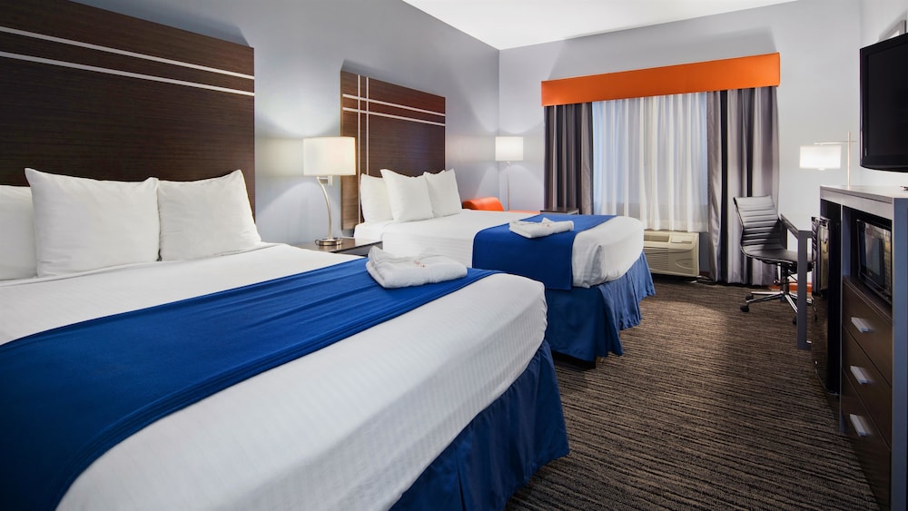 Best Western Elkhart Inn & Suites - photo 9