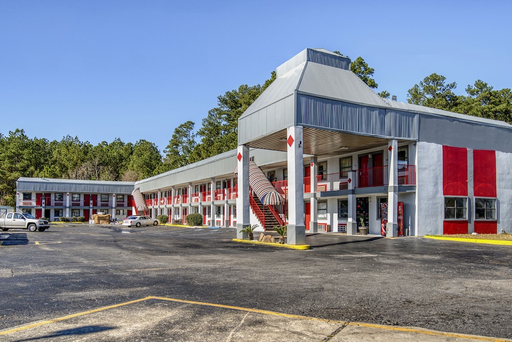 OYO Hotel Pineville LA Hwy 165 — hotel in Pineville