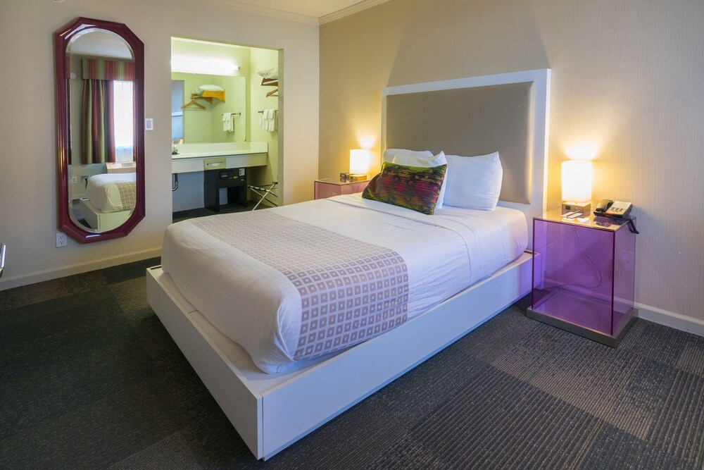 Inn at Golden Gate - photo 22